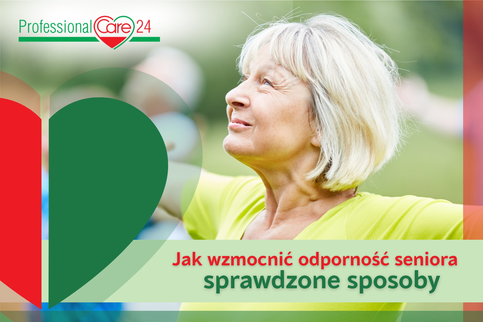 Seniorka ćwiczy na powietrzu i patrzy w niebo